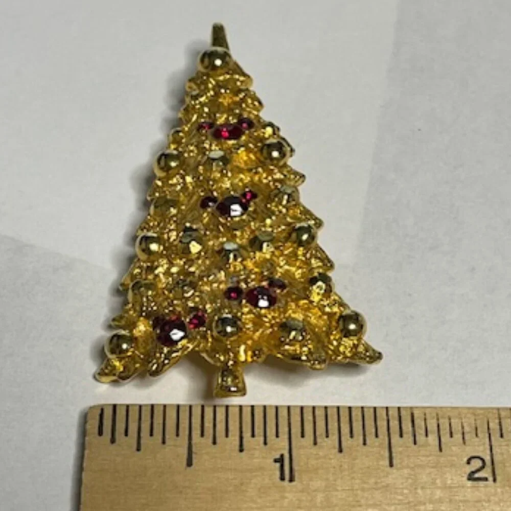 VTG Walt Disney 3D Christmas Tree Gold Tone Mickey Mouse Pin Brooch 1.5